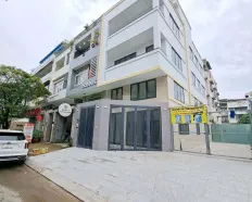 Cho thuê văn phòng tòa nhà 120m2 có thương lượng