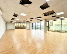 Cho thuê văn phòng 130m giá ưu đãi chỉ 200.000đ/m sàn gỗ & LED mới hoàn toàn