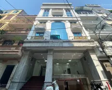 Cho thuê nhà Dịch Vọng Hậu - Duy Tân - Xuân Thủy - 145m2 x 6T - Thang máy, MT 8m, Gara ô tô - 90tr