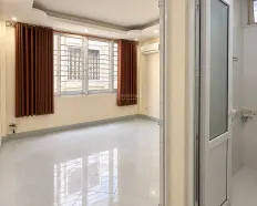 Nhà đẹp rất gần phố, thoáng sạch, 3PN, VS khép kín, 5 tầng giá 15tr/tháng ở ngay