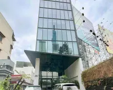 Office cao cấp Nguyễn Hữu Cảnh gần Vinhomes, full nội thất mới 100%, DT 250m giá 65 tr/tháng