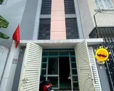Nhà 2 lầu 3 phòng ngủ có nội thất, điện năng lượng mặt trời Nguyễn Duy Trinh, P. Phú Hữu - 11 triệu