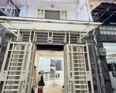 Cho thuê nhà hẻm Nguyễn Tiểu La Quận 10 - hẻm thông Ngô Quyền - 3tháng2 - giá 12tr5 (chốt)