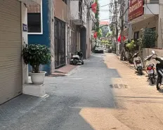 12 triệu- Nhà Ngọc Thụy FULL ĐỒ Ngõ Ô TÔ 40mx5T-3 ngủ rộng sạch đẹp.