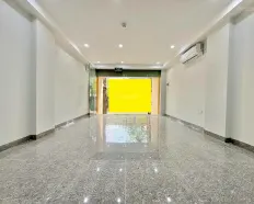Ô tô đỗ ngày đêm! Cho thuê nhà Nguyễn Thị Định, 70m2, 5T, làm VP, spa, nha khoa