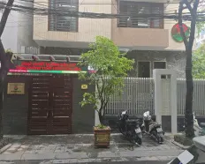 Chính chủ cho thuê nhà 240m2, 2 tầng, Dịch Vọng Hậu, Cầu Giấy, giá 40 triệu.