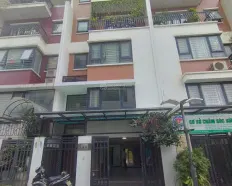 Cho thuê nhà riêng Hoàng Quốc Việt, gần khu Ngoại giao đoàn, DT 100m2, 6 tầng, thang máy, giá 55tr