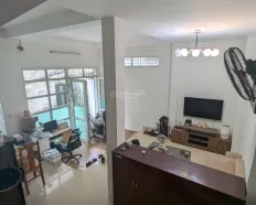Chính chủ cho thuê nhà số 1 ngõ Hoàng Hoa Thám, gần Sungrand Thụy Khuê, 55m2, 4 tầng, oto vào nhà