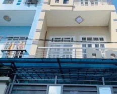 Cần cho thuê nhà HXH 922/6A Cách Mạng Tháng 8 P.5 Q.Tân Bình gần khúc Phạm Văn Hai.