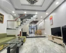 Jả rẻ-cho thuê nhà 3 tầng kiệt ô tô trần cao vân, full nội thất