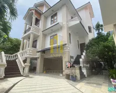 Cho thuê biệt thự 6 phòng siêu to Đường Thảo Điền giá 100 triệu