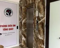 Cho thuê nhà 6 tầng có thang máy mặt tiền 5 m, đối diện công viên