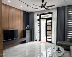 Oto! Cho thuê nhà Trần Cung, 50m2, 5T, vừa ở vừa làm VP, dạy học, KDOL.