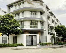 Officetel căn góc 70m2, sẵn 2 phòng ở Vạn Phúc, không gian thoáng, có t. máy, hầm xe. Giá 11 tr