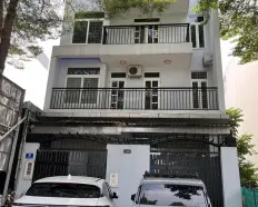 Cho thuê nhà 8x20m, 1 hầm 3 lầu, 5 phòng, giá 75tr/tháng