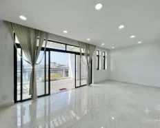 Cho thuê tầng 7x12m sàn, có thang máy, lối đi riêng, hầm để xe, giờ giấc thoải mái, giá chỉ 10,5tr
