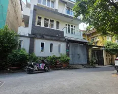 Cho thuê nhà đẹp võ oanh ( 6X15 , 4 tầng )- ô tô để trong nhà, bình thạnh