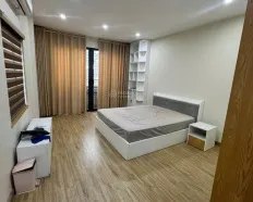Cho thuê nhà ngõ 25 Nguyễn Ngọc Vũ 45m2 x 4T giá 12tr/th