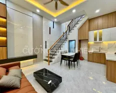 Nhà mới nguyên căn 3 tầng ngay trung tâm Tân Hưng; nhà mới vào ở ngay; đầy đủ nội thất rất thoáng