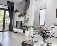Bán Home gần Hồ Xuân Hương 90m2 với 5 phòng kinh doanh giá tốt chỉ còn 8,3 tỷ thương lượng