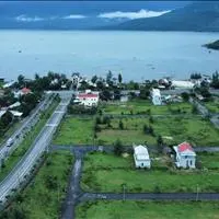 Cần bán gần 200m2 đất nhà vườn giáp biển Lăng Cô - Huế