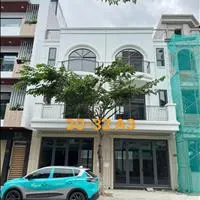 Nhà phố xây sẵn KĐT VCN Phước Long 2 – Vị trí đẹp – khu dân cư hiện hữu – pháp lý rõ ràng.