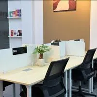 Cho thuê chỗ ngồi làm việc cố định coworking space 2tr500/tháng (full tiện ích)