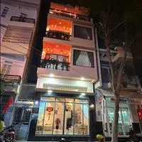 Bán nhà 4 tầng cách biển Nha Trang 5 phút di chuyển