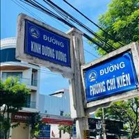 Gấp gấp giá cực hót chót chót nhanh trong ngà nhà mặt đường Phùng Chí Kiên