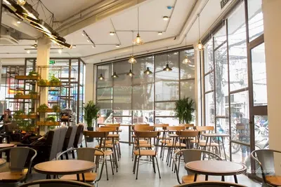 Cho thuê nhà mặt tiền Phan Bội Châu, Quận 1. DT: 8x25m. 1 trệt 2 lầu. DTSD: 700m²