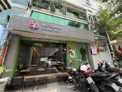 Cho thuê nhà mặt tiền Nguyễn Trung Ngạn, Quận 1, DT: 15x40m, 1 trệt 1 lầu, DTSD: 1.200m²
