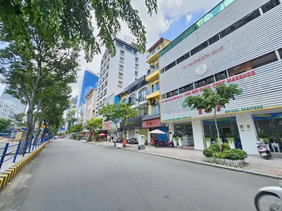 141 Bis Hàm Nghi ngang 12m 1000m2 4 tầng nội thất spa