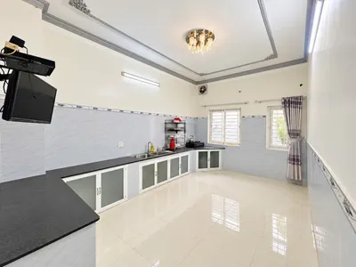 Cho thuê nhà 1T4L có 7PN, sẵn 7 máy lạnh, khu D2D, Võ Thị Sáu, Biên Hòa