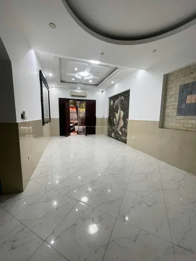 Cho thuê nhà Ngọc Thụy - 133m2 - Tiện di chuyển sang TT Hà Nội