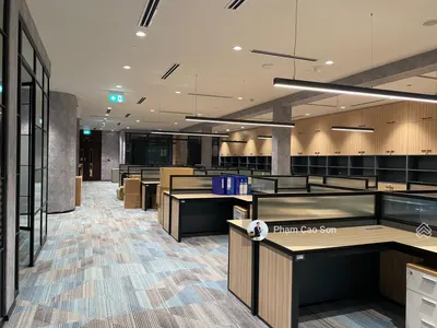 Mặt tiền lớn 20m - Sử dụng hơn 2.700m2 - Đối diện Chợ Bến Thành số 39 Nguyễn Huệ, Quận 1.