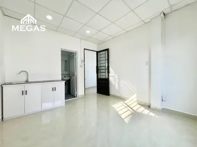 Phòng cao cấp cửa sổ thoáng ngay Etown Cộng Hòa, nhà ga T3 Tân Bình