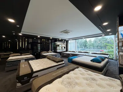 Vị trí đẹp, tòa nhà mặt tiền Song Hành Quận 2 - 3 tầng DTSD ~500m2