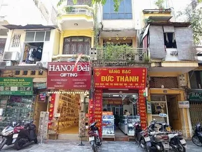 Cho thuê nhà mặt phố Nguyễn Hữu Huân - diện tích 50m² x 2 tầng, Mặt tiền 4m - vị trí đẹp phố cổ