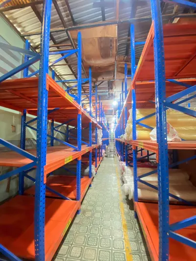 Cho thuê kho 1.400m2 có sẵn kệ sắt, mặt tiền 62 Tân Thành, Quận Tân Phú giá 100.000đ/m2