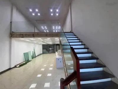 Cho thuê tòa nhà DT 100m2 - 7 tầng thang máy, đủ PCCC, Giang Biên, gần trường Chu Văn An, KD làm VP