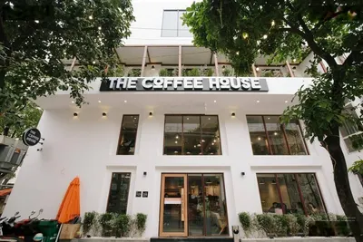 Cho thuê nhà MP Phan Chu Trinh, 70m2 x 4 tầng, MT 9.5m, lô góc vị trí đẹp, KD sang trọng
