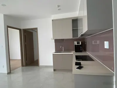 Cho thuê căn hộ 2PN + 2WC tầng cao rèm, máy lạnh, MNN, bếp, hút mùi = 7,5 triệu/tháng