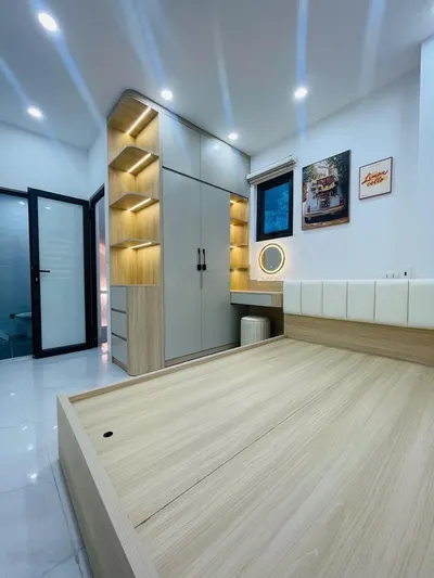 Gần phố Trần Khát Chân 35m2 x5T giá nhỉnh 6 tỷ sổ CC có TL 2 thoáng dân xây ở ngay