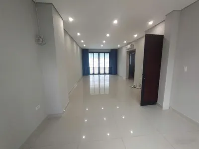 Cho thuê nhà riêng Hoàng Quốc Việt, gần khu Ngoại giao đoàn, DT 100m2, 6 tầng, thang máy, giá 55tr