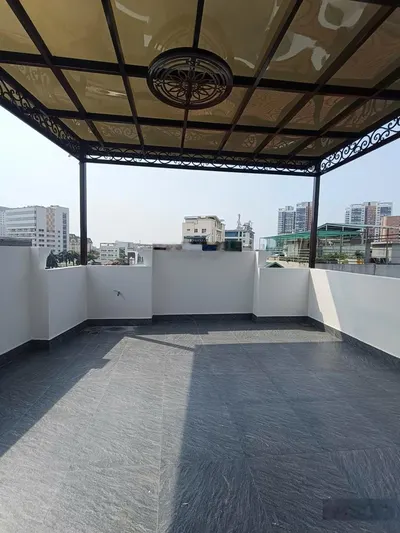 Bán nhà phân lô ô tô tránh, lô góc gần phố Mễ Trì, Đỗ Đức Dục; DT 60m2 x5 tầng, kinh doanh bất chấp