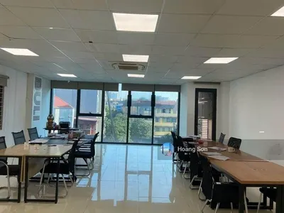 Cho thuê văn phòng giá rẻ 70m2 - 120m2 - 145m2. Đường Lê Trung Nghĩa, khu K300 Tân Bình