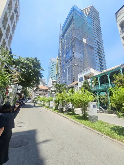 18A Ngô Văn Năm, Phường Bến Nghé, Quận 1 7.8m x 21m DTSD 1000m2 1 trệt, 6 lầu, TM