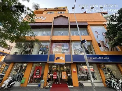 Cho thuê nhà mặt phố Trần Đại Nghĩa diện tích 220m2, 3 tầng, mặt tiền 15m, cho thuê gấp