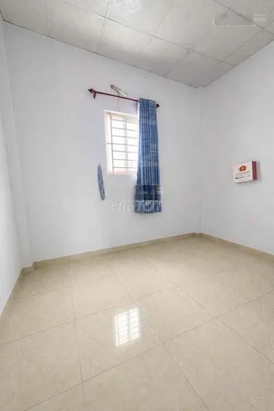 Nhà mới 2 lầu + sân thượng 4 phòng 8 triệu 3.2x13m hẻm ô tô gần bệnh viện Nhà Bè