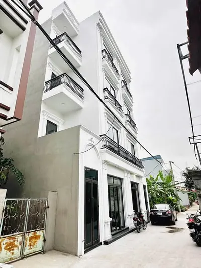 Bán 2 căn nhà 4 tầng mới tinh, gần khu đô thị Tân Phú Hưng